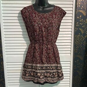 Forever 21 Burgundy Floral Cap Sleeve Dress